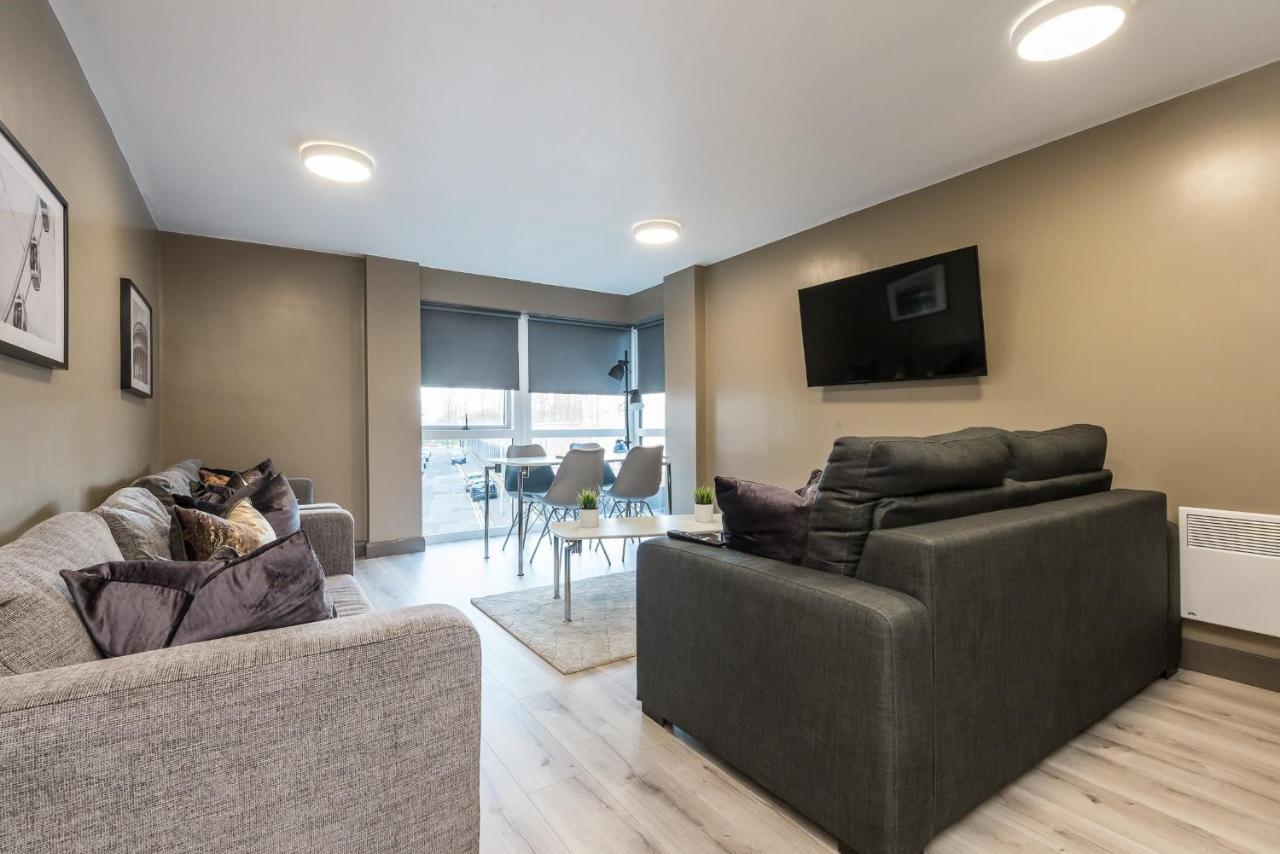 Host Apartments - Spacious 3 Bed Apartment With 3 Ensuitesリヴァプール エクステリア 写真