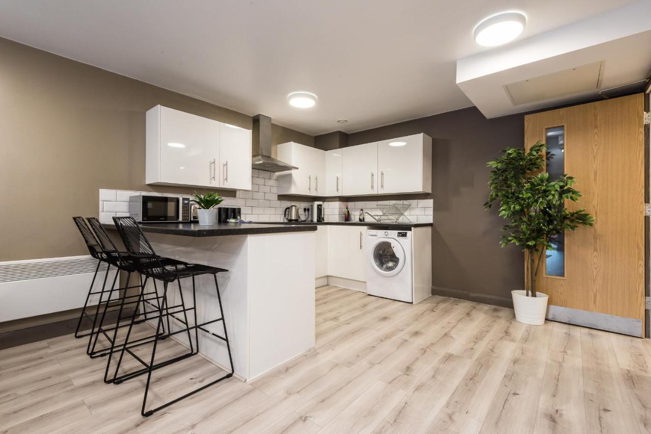 Host Apartments - Spacious 3 Bed Apartment With 3 Ensuitesリヴァプール エクステリア 写真