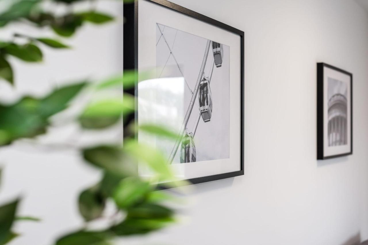 Host Apartments - Spacious 3 Bed Apartment With 3 Ensuitesリヴァプール エクステリア 写真