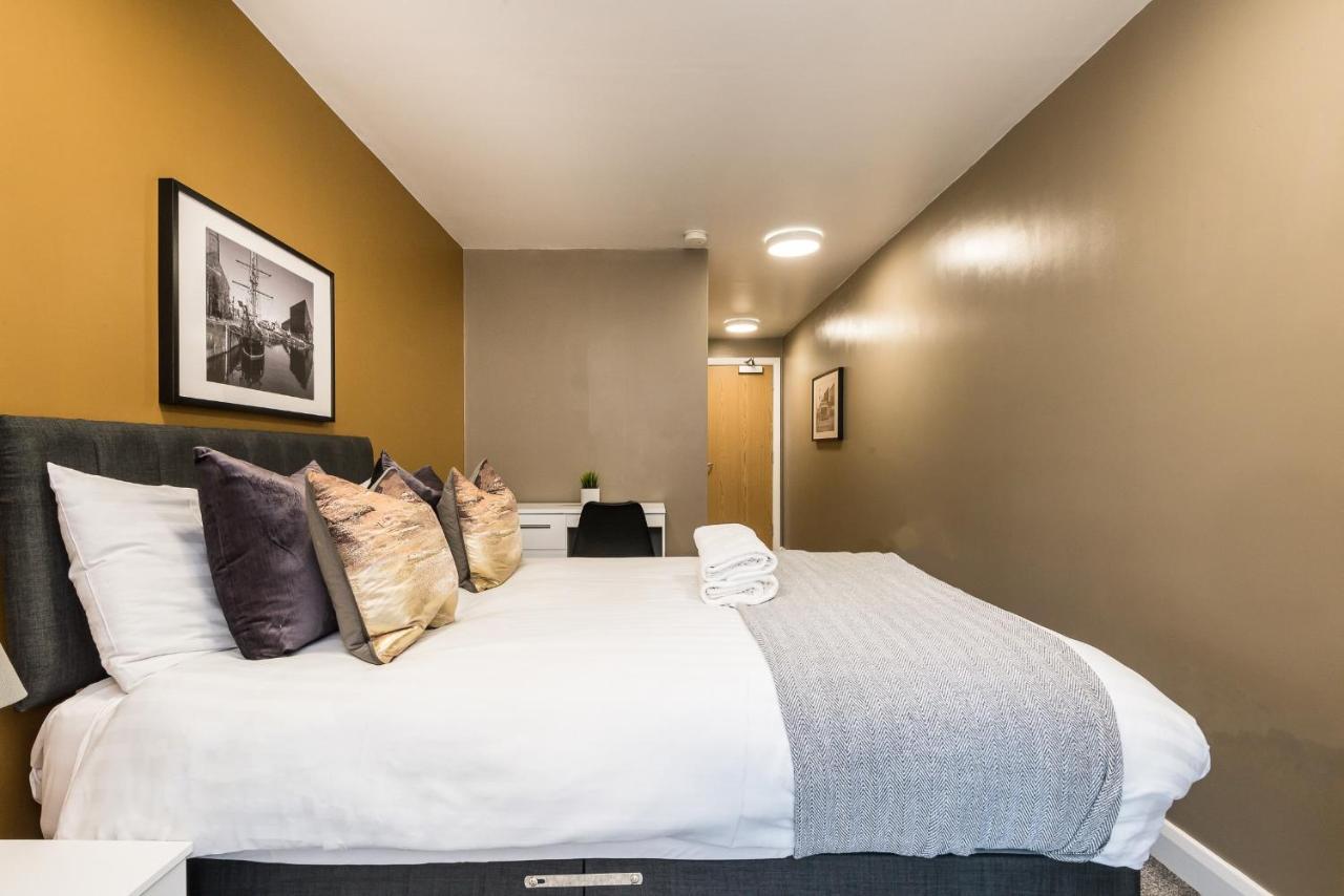Host Apartments - Spacious 3 Bed Apartment With 3 Ensuitesリヴァプール エクステリア 写真