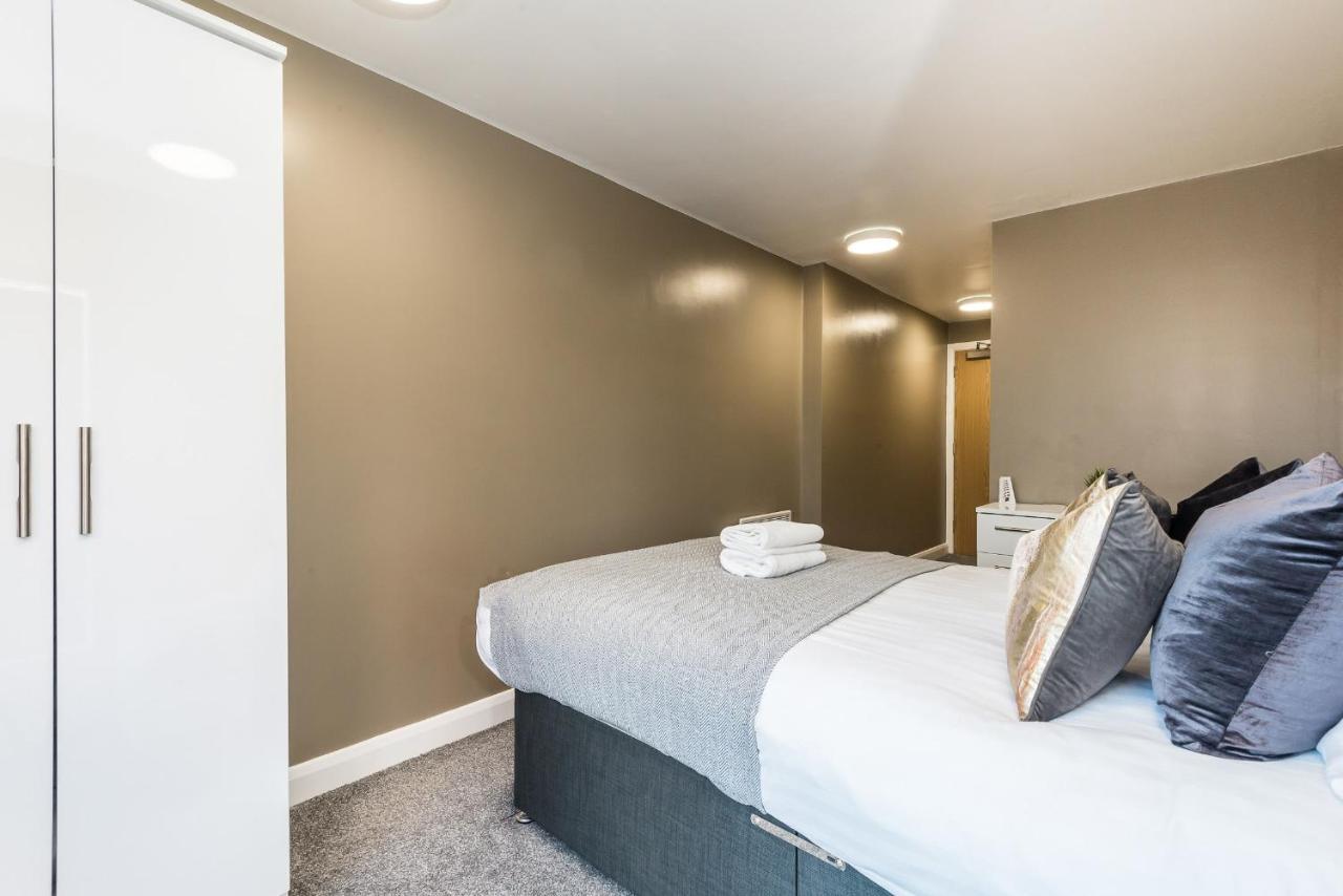 Host Apartments - Spacious 3 Bed Apartment With 3 Ensuitesリヴァプール エクステリア 写真