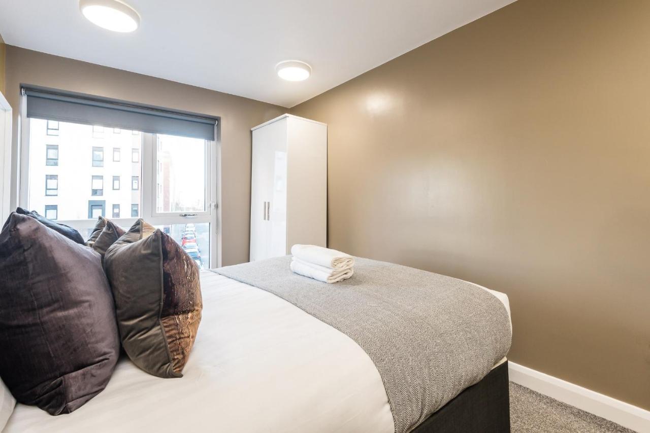 Host Apartments - Spacious 3 Bed Apartment With 3 Ensuitesリヴァプール エクステリア 写真